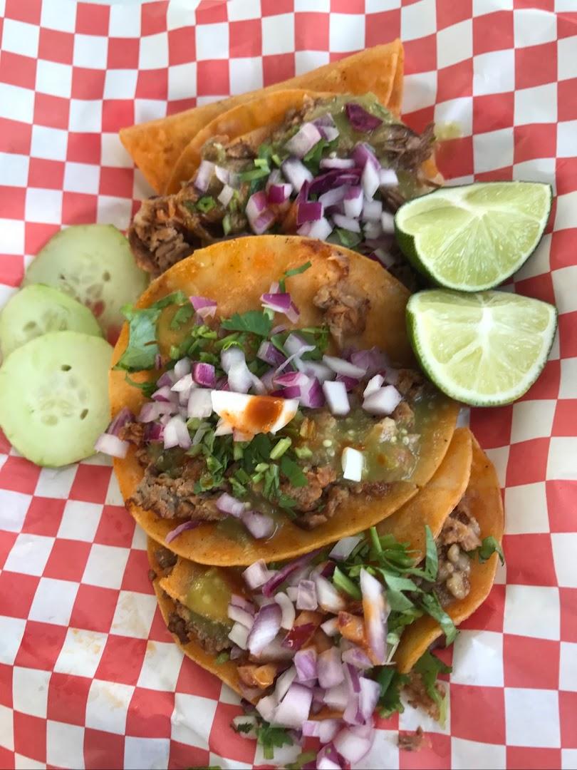 Tacos villa-birria estilo Jalisco