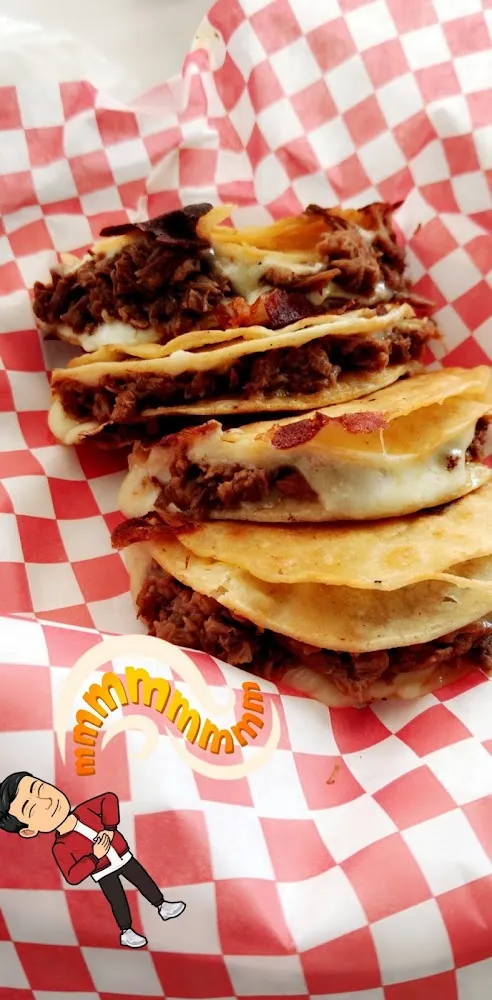 Quesatacos de Birria